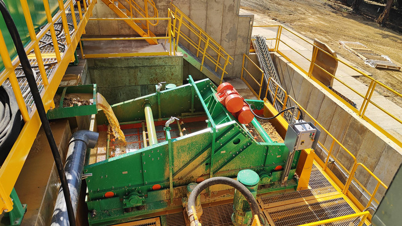 20250925_Dewatering_Vibrating_Screen.jpg
