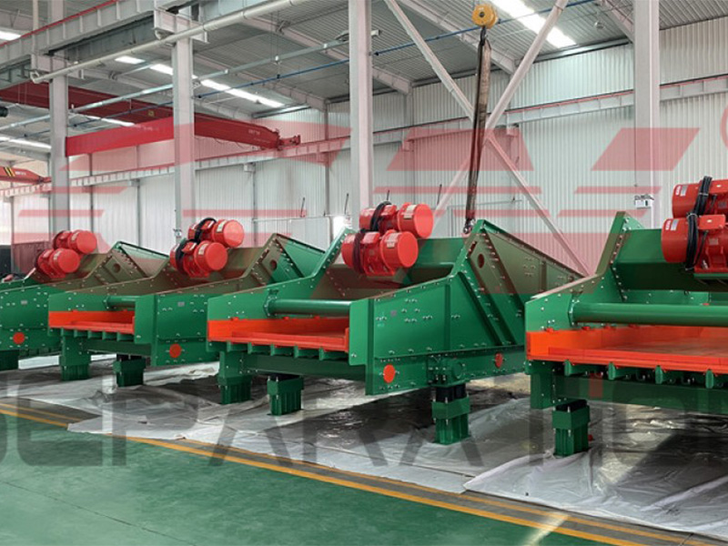 1_0002_Linear Motion Vibrating Screens for Domesitc Iron Ore Mine